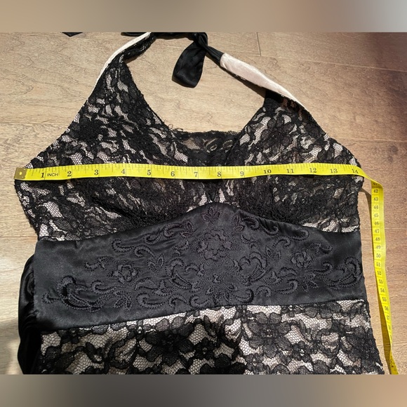 White House Black Market size 0 halter lace dress - Picture 10 of 10